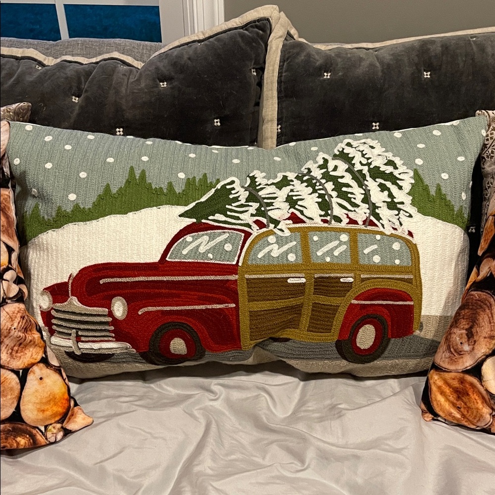 Pottery Barn Woody Crewel Pillow Cover
